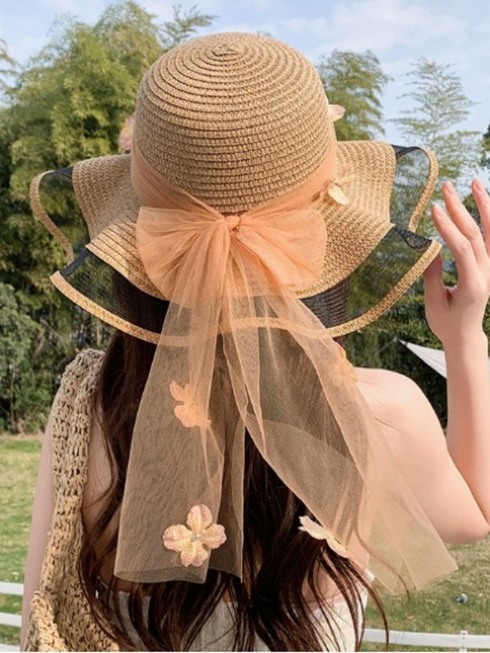 Women's Straw Sun Hat with Peach Tulle Bow